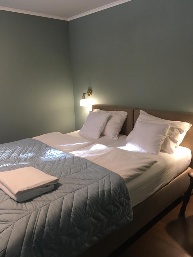 Decor Park Apartament คาร์ปัตซ์ ภายนอก รูปภาพ